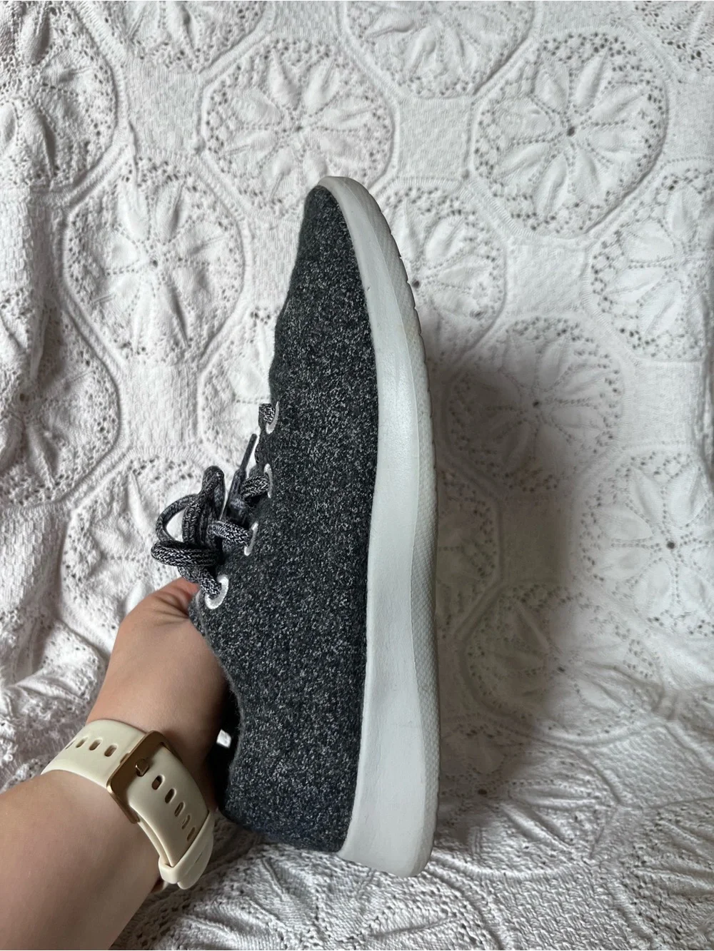 allbirds sneakers tennis shoes women’s 9 gray merino wool runners fabric